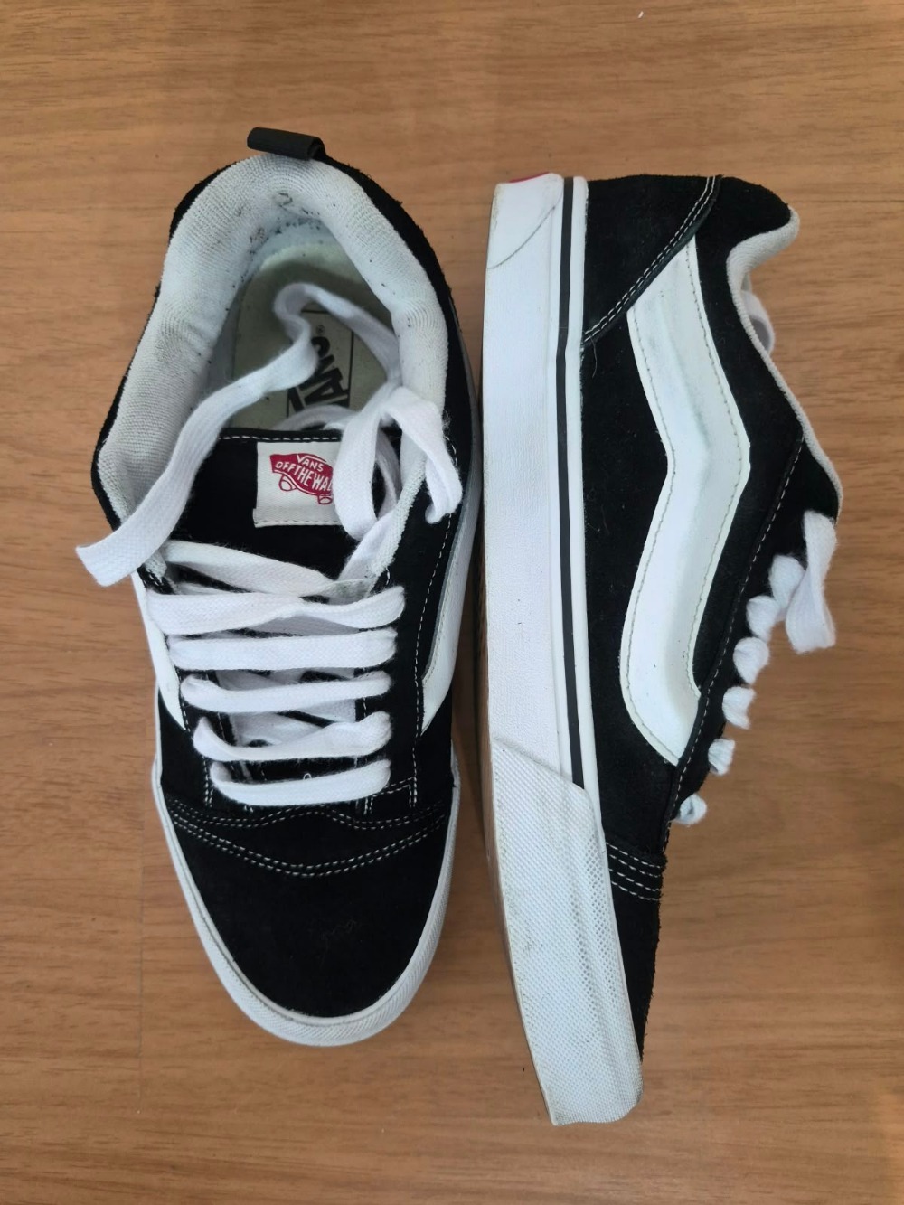 Vans Knu Skool Black True White