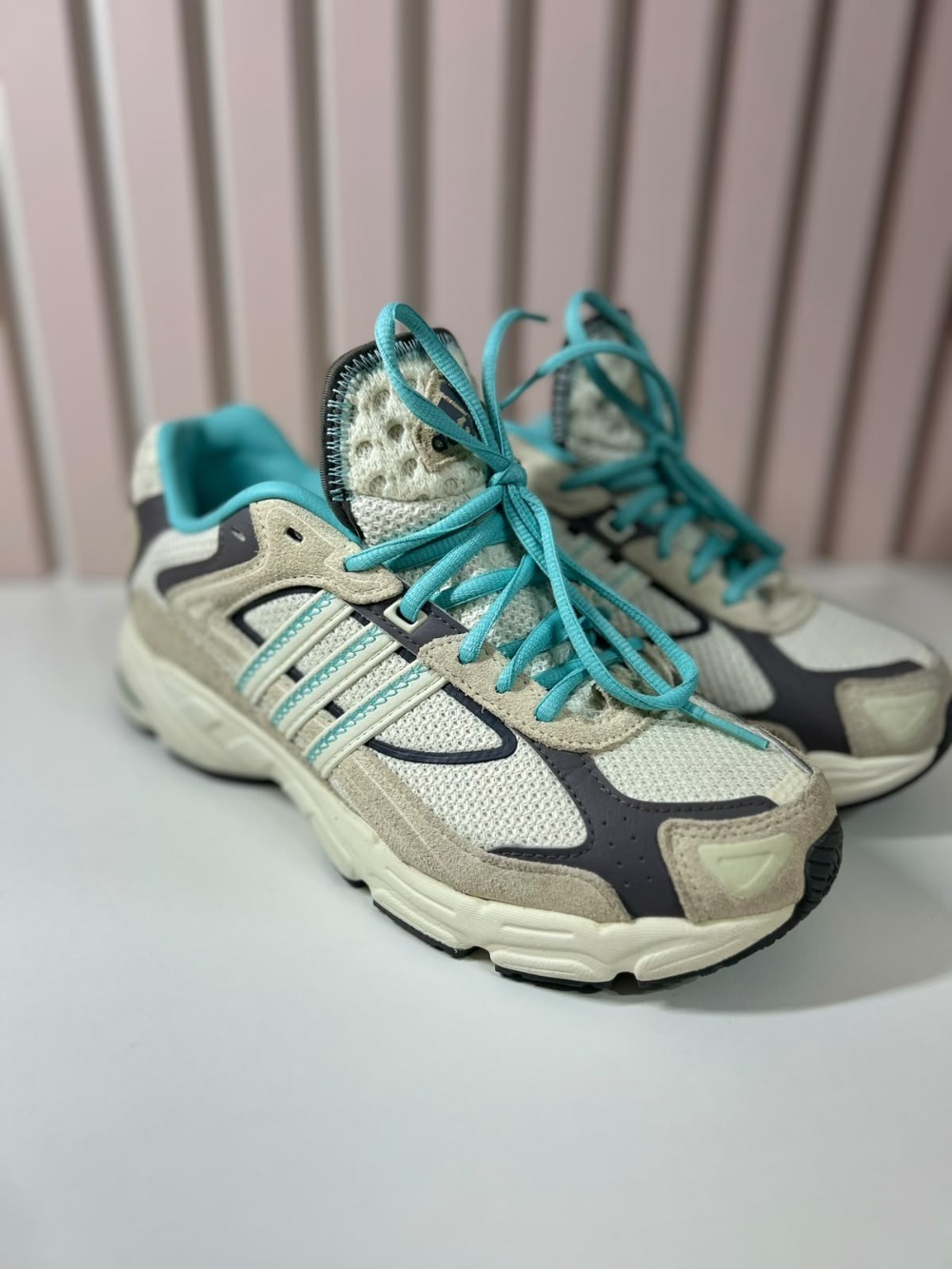 adidas Response CL Ivory Easy Mint