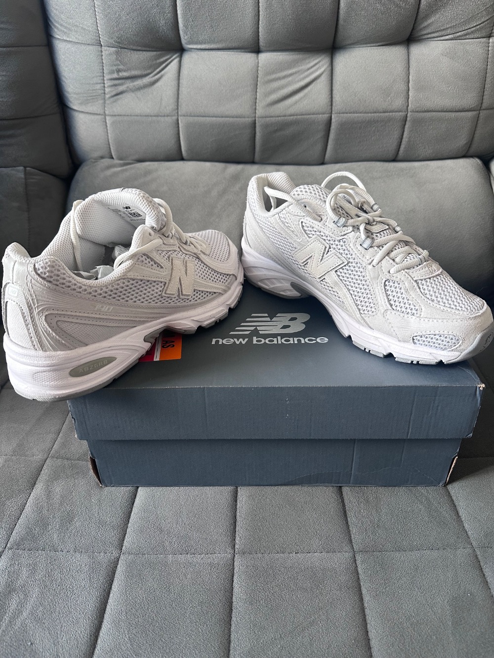 New Balance 740 Silver