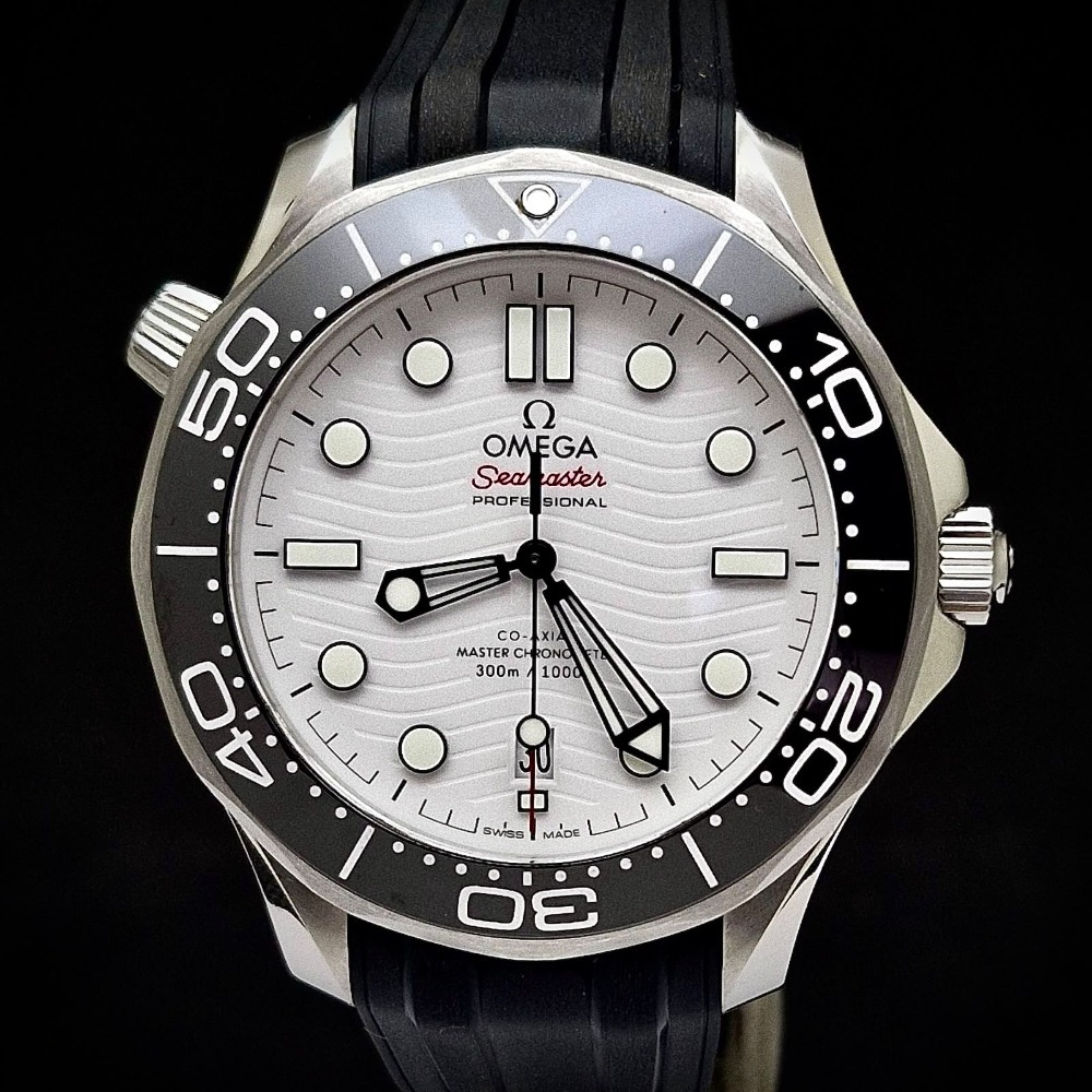 Relógio Omega Seamaster Diver Co-Axial 300M 42mm