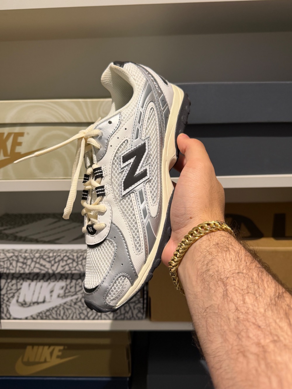 New Balance 204L Silver Metallic Black