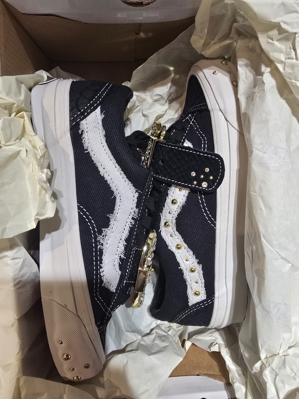 Metagirl x Vans Premium Old Skool 36 MGS Black