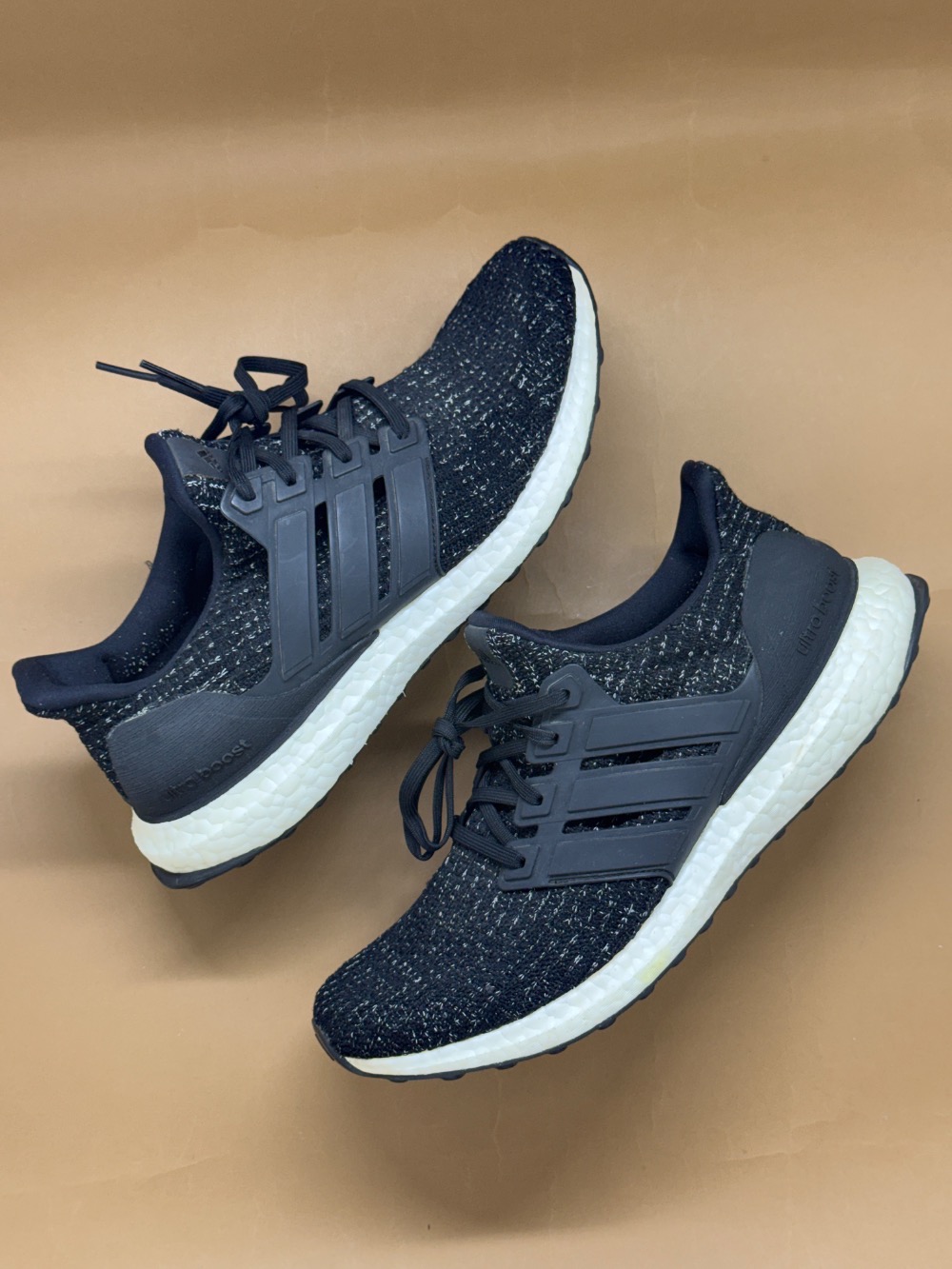 adidas Ultraboost 4.0 Black White Speckle — 40, Usado