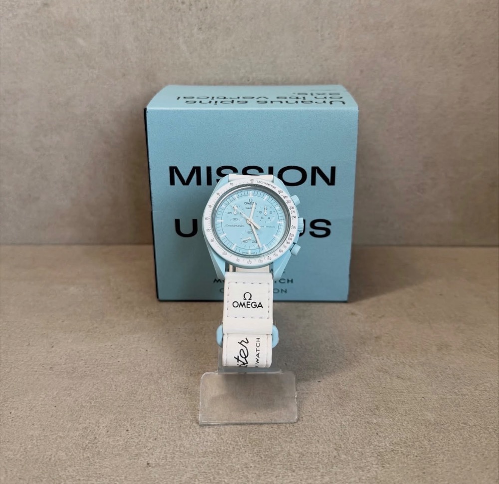 Swatch x Omega Relógio Bioceramic Moonswatch Mission to Uranus
