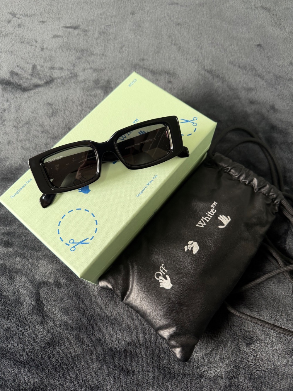 Off-White Arthur Sunglasses