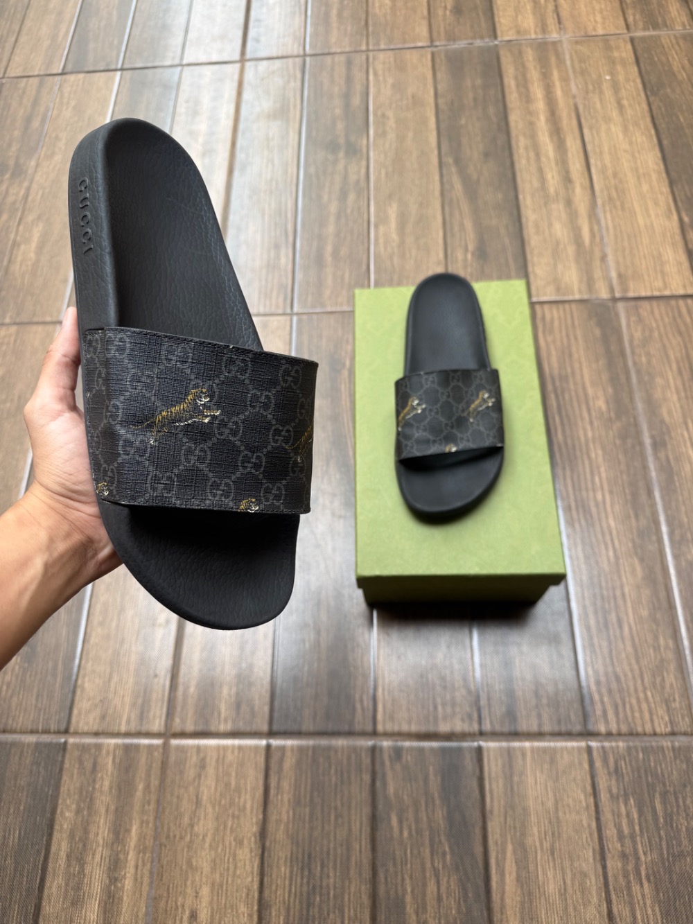 Slide Gucci GG Monogram Tigers Black