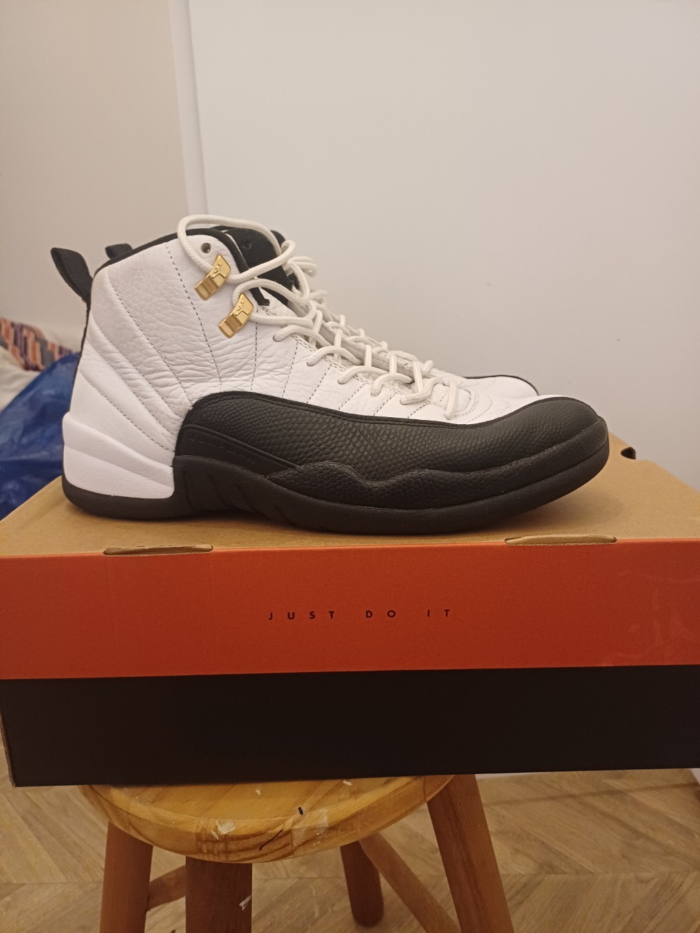 Air Jordan 12 Taxi