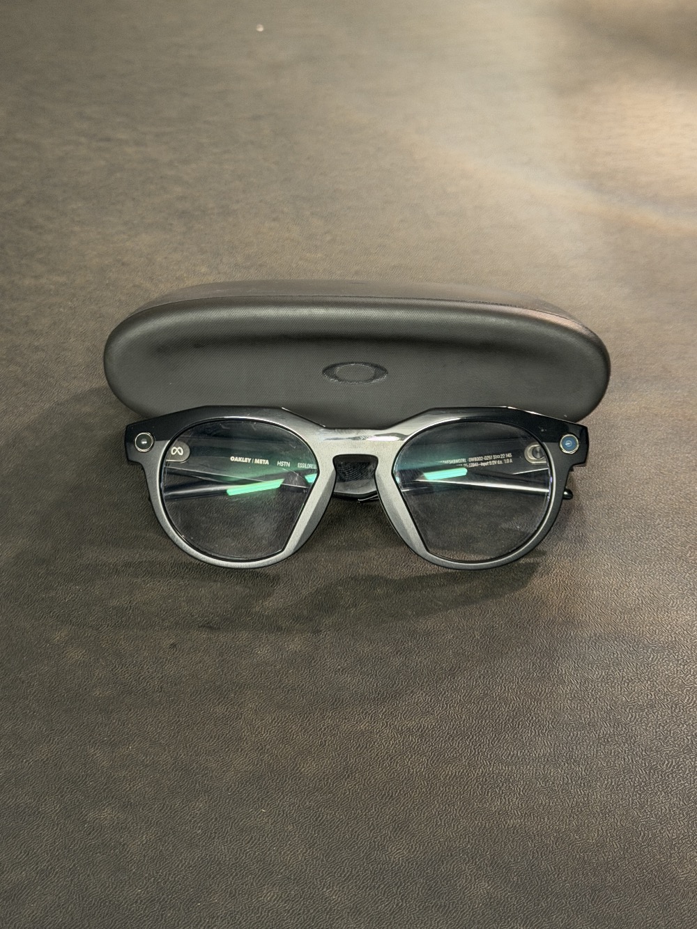 Meta x Oakley HSTN Amethyst Transitions Black