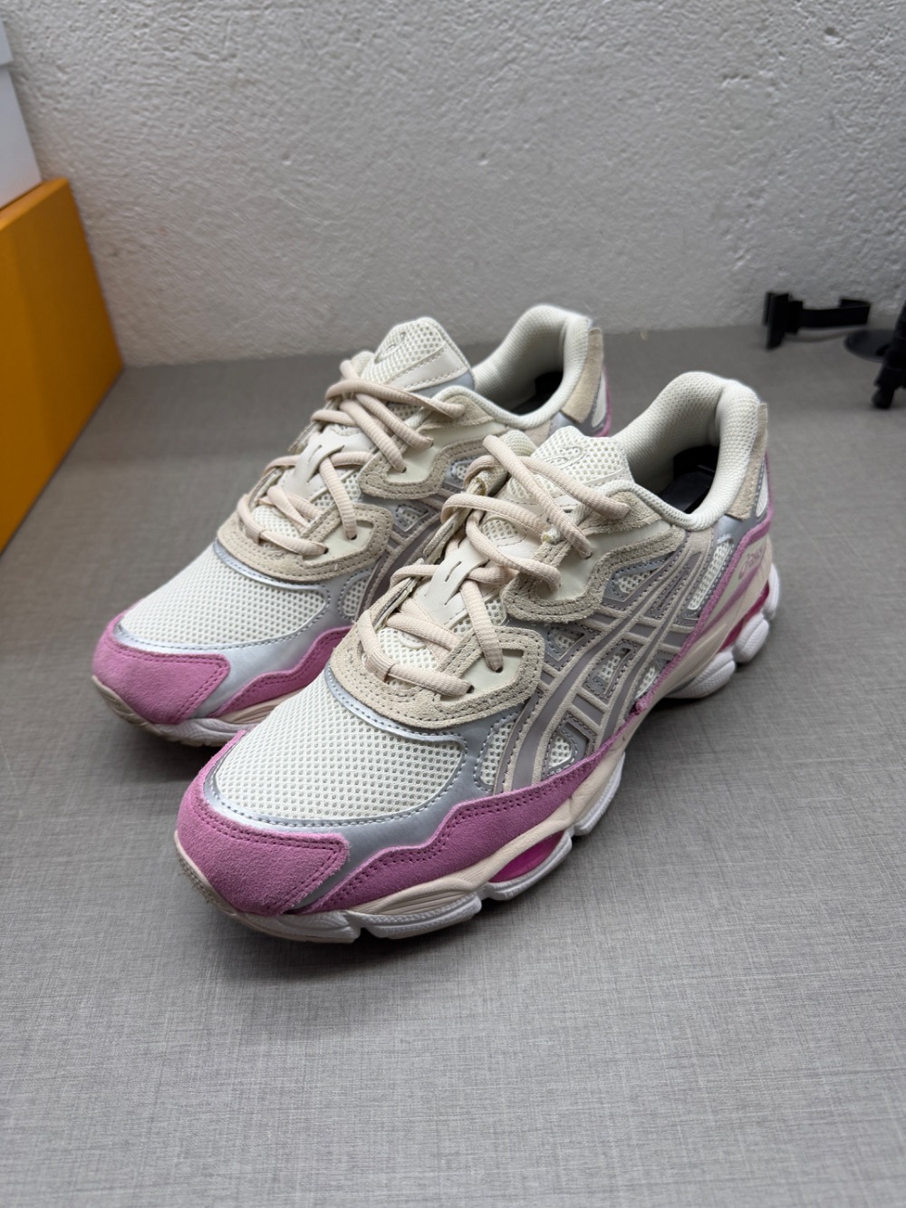Asics Gel-NYC Strawberries Cream
