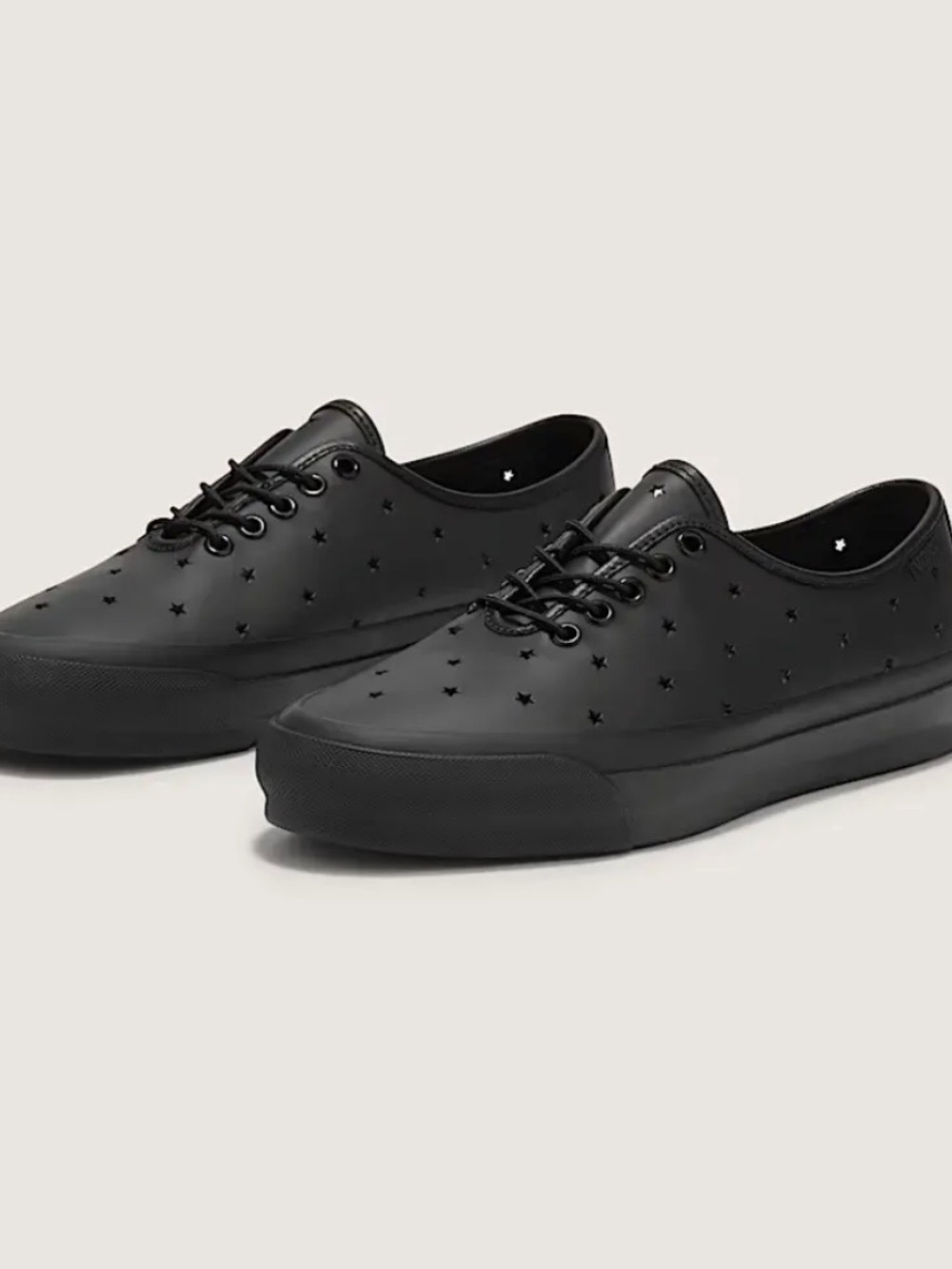 One Piece x Vans OTW Authentic Vibram Star Black