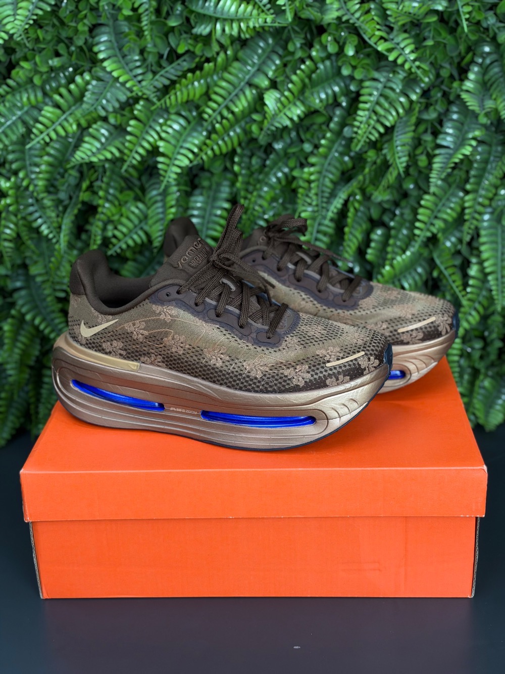 Nike Vomero Premium Flat Stout — 39, Novo