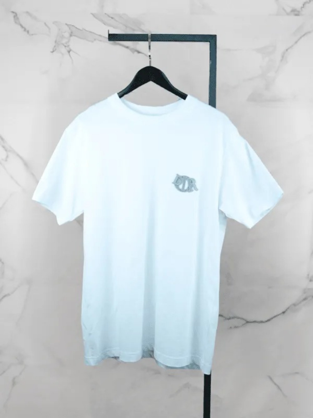 Camiseta Dior Charm Logo Branca