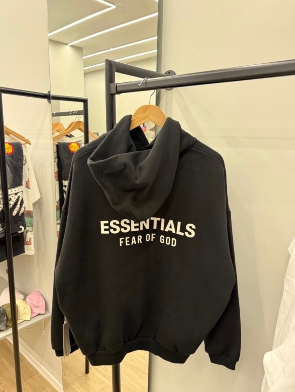 Moletom Fear of God Essentials Fleece Black