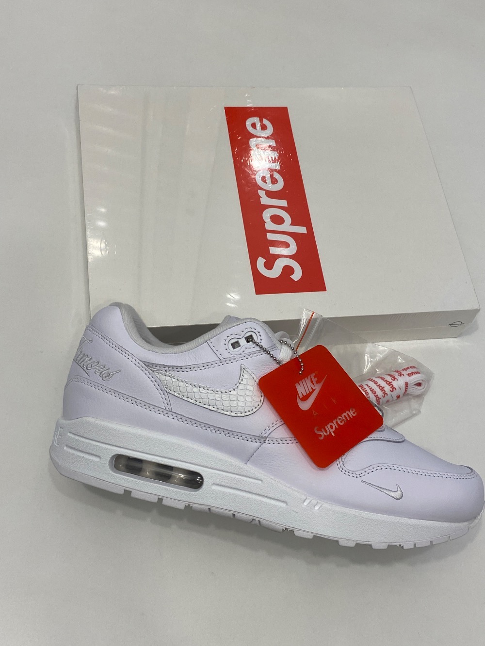 Supreme x Nike Air Max 1 '87 SP Triple White
