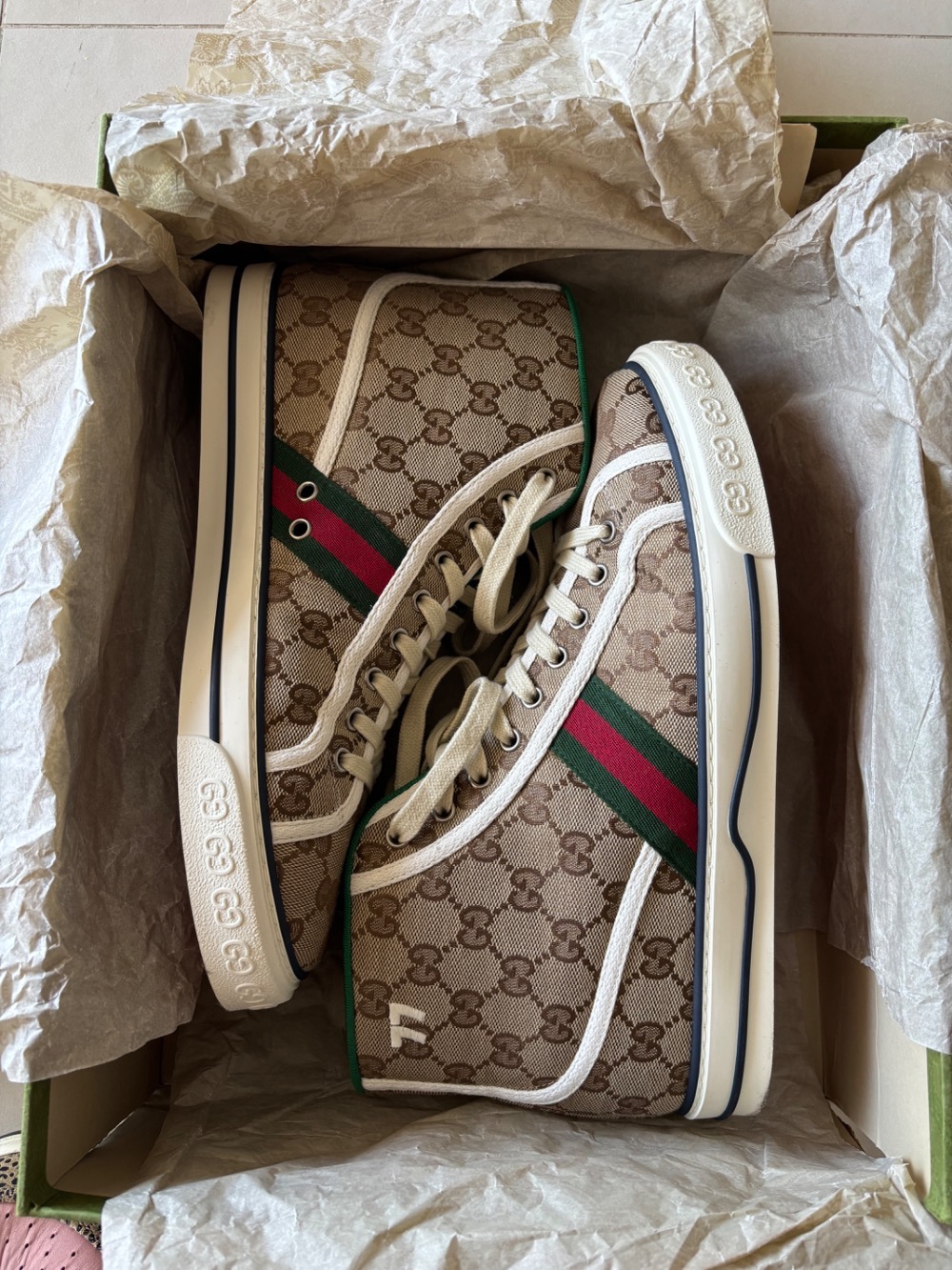 Tênis Gucci