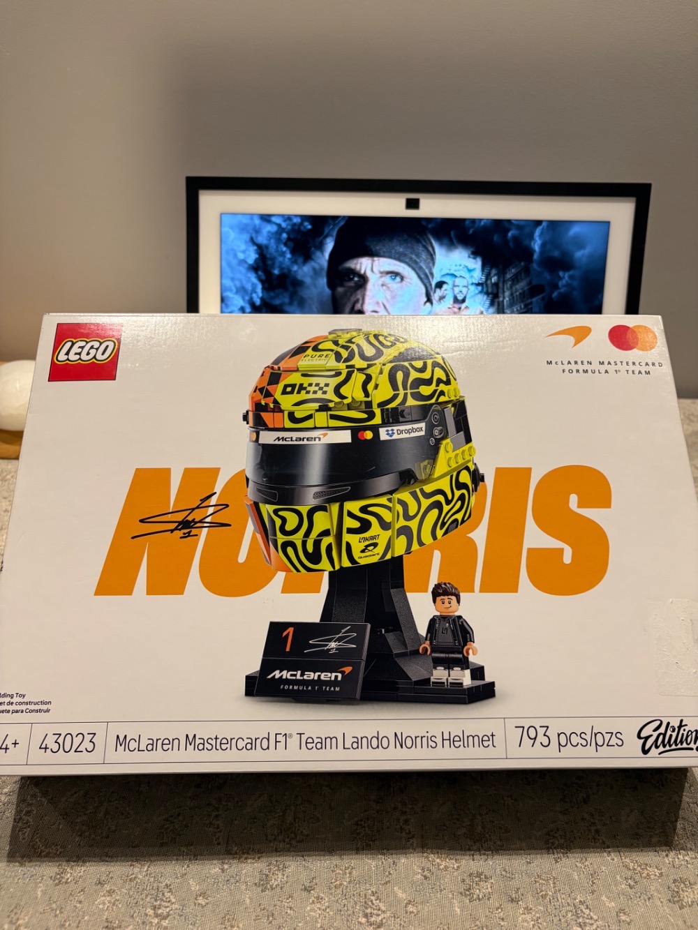 LEGO - Editions Vehicles - Capacete do Lando Norris da McLaren Mastercard F1® Team - 43023