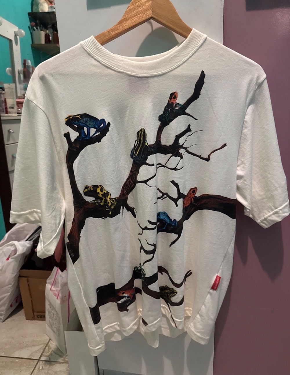 camiseta mad enlatados anfíbios