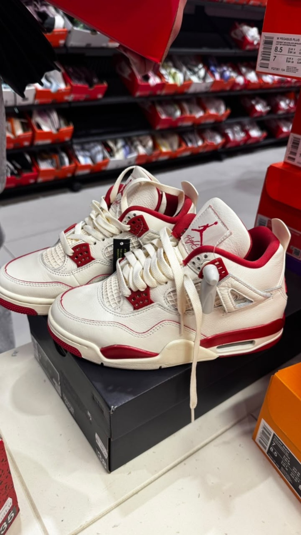 Air Jordan 4 Valentine's Day Pale Ivory Sierra Red (2026)