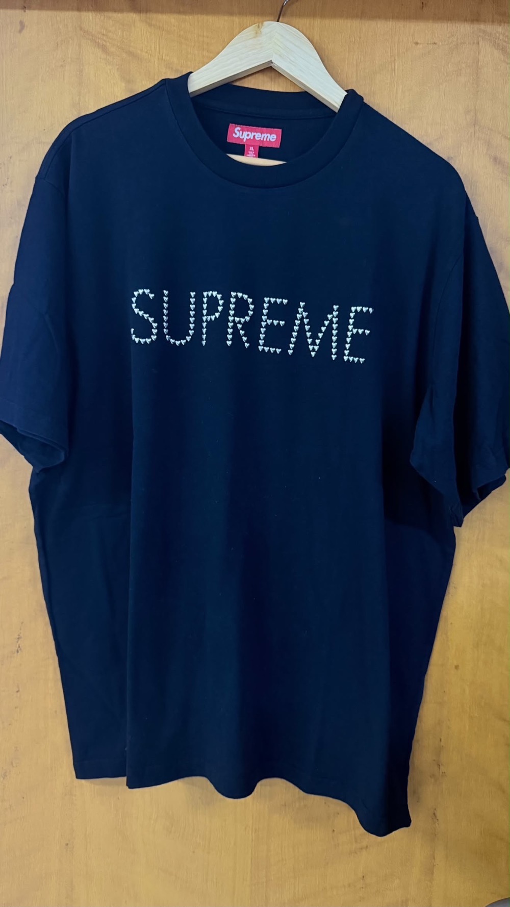 Camiseta Supreme Hearts Studded S/S Top Black FW26-W5