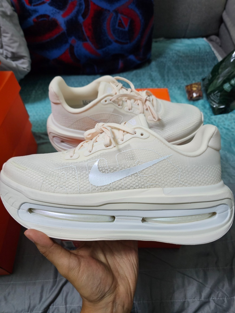 Nike Vomero Premium Chalk — 41, Novo