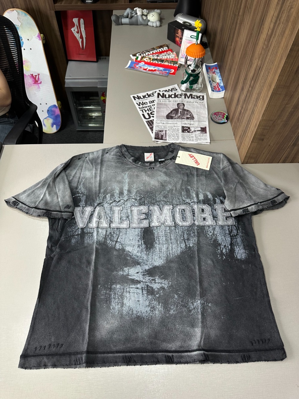 Camiseta Vale Lives Forever Castle Tee Grey