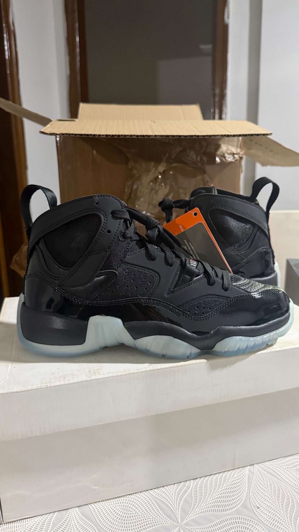 Jordan Jumpman Two Trey Black University Red