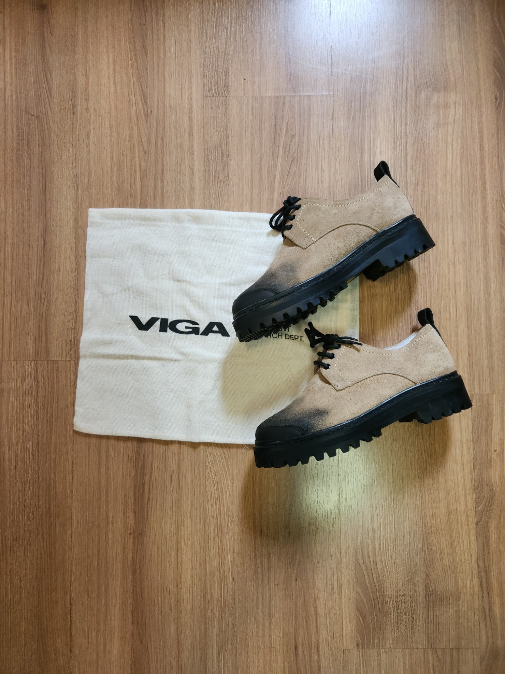 Bota Piet Suede Trashed Derbys Bege