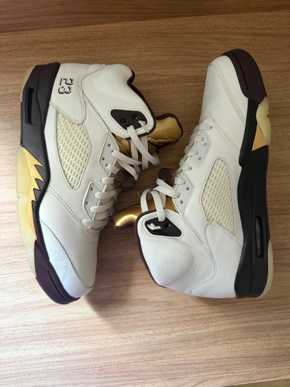 Air Jordan 5 Golden Ticket