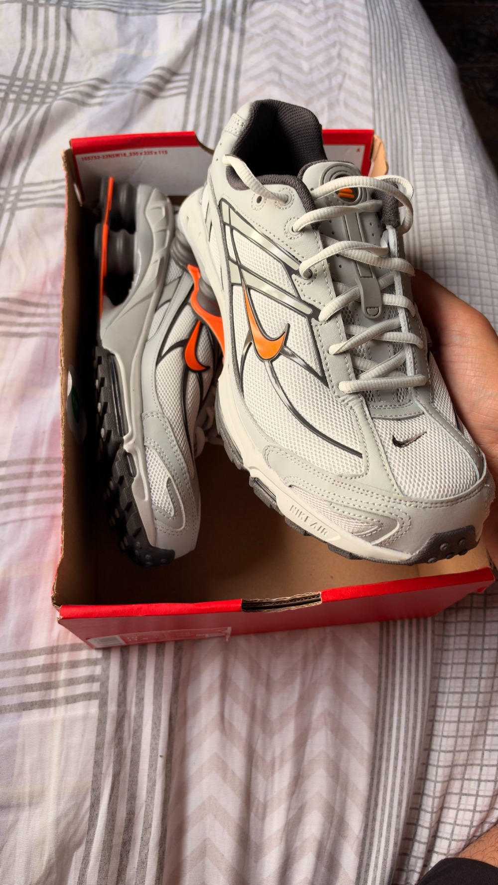 Nike Shox Ride 2 Photon Dust Total Orange Light Smoke Grey — 42, Novo