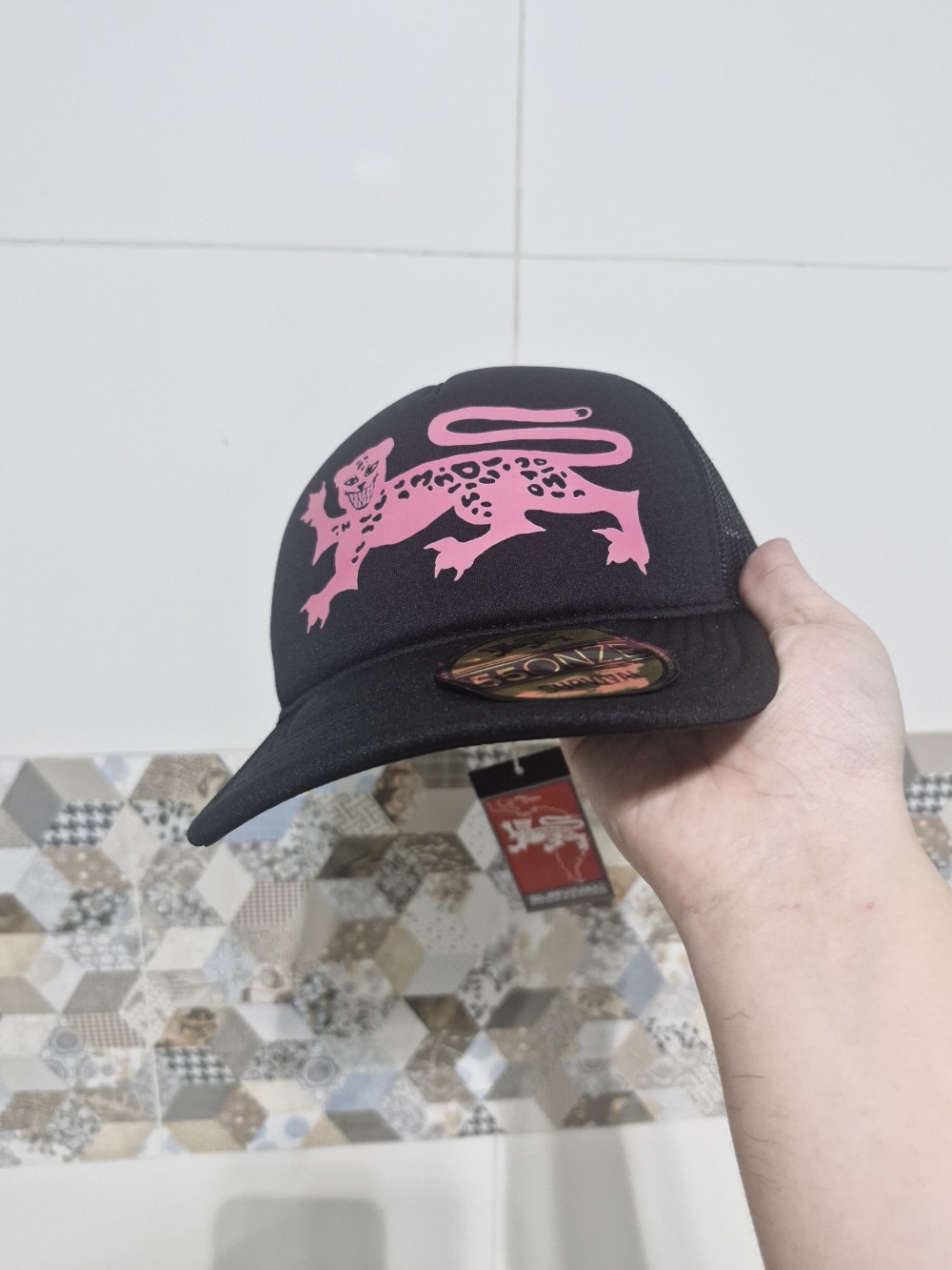 Boné Trucker Survival "Onça"