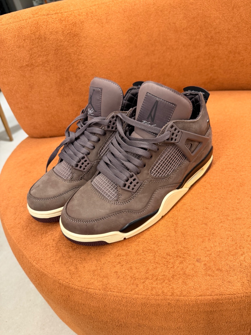 A Ma Maniére x Air Jordan 4 Retro Violet Ore