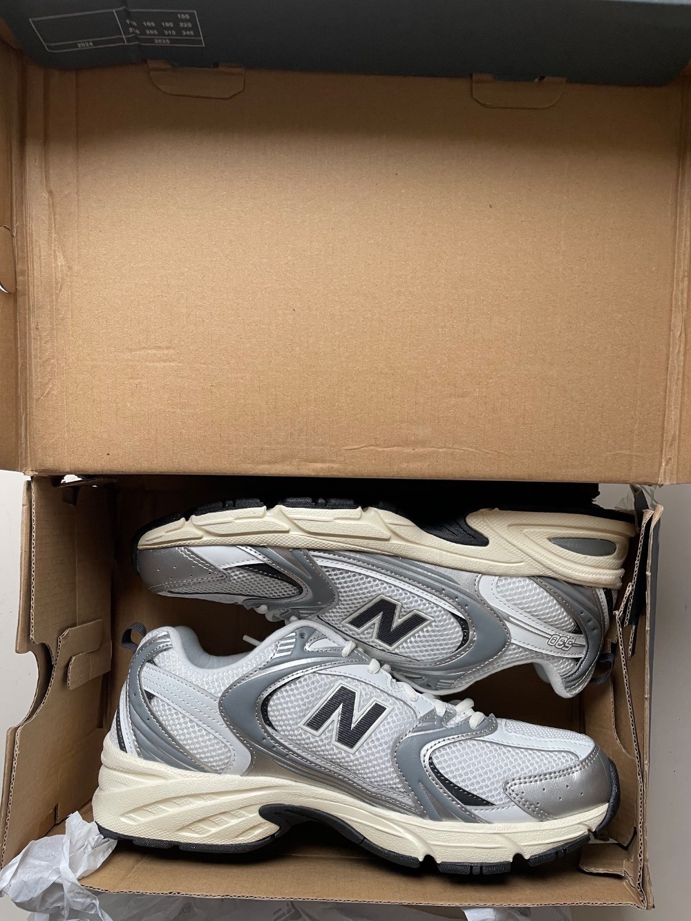 New Balance 530 White Silver Metallic Black