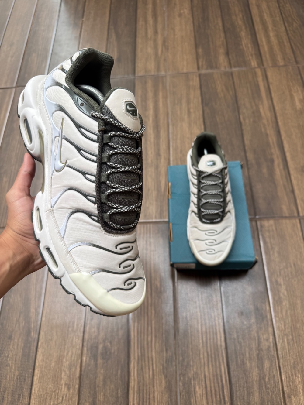 Nike Air Max Plus Light Bone Olive