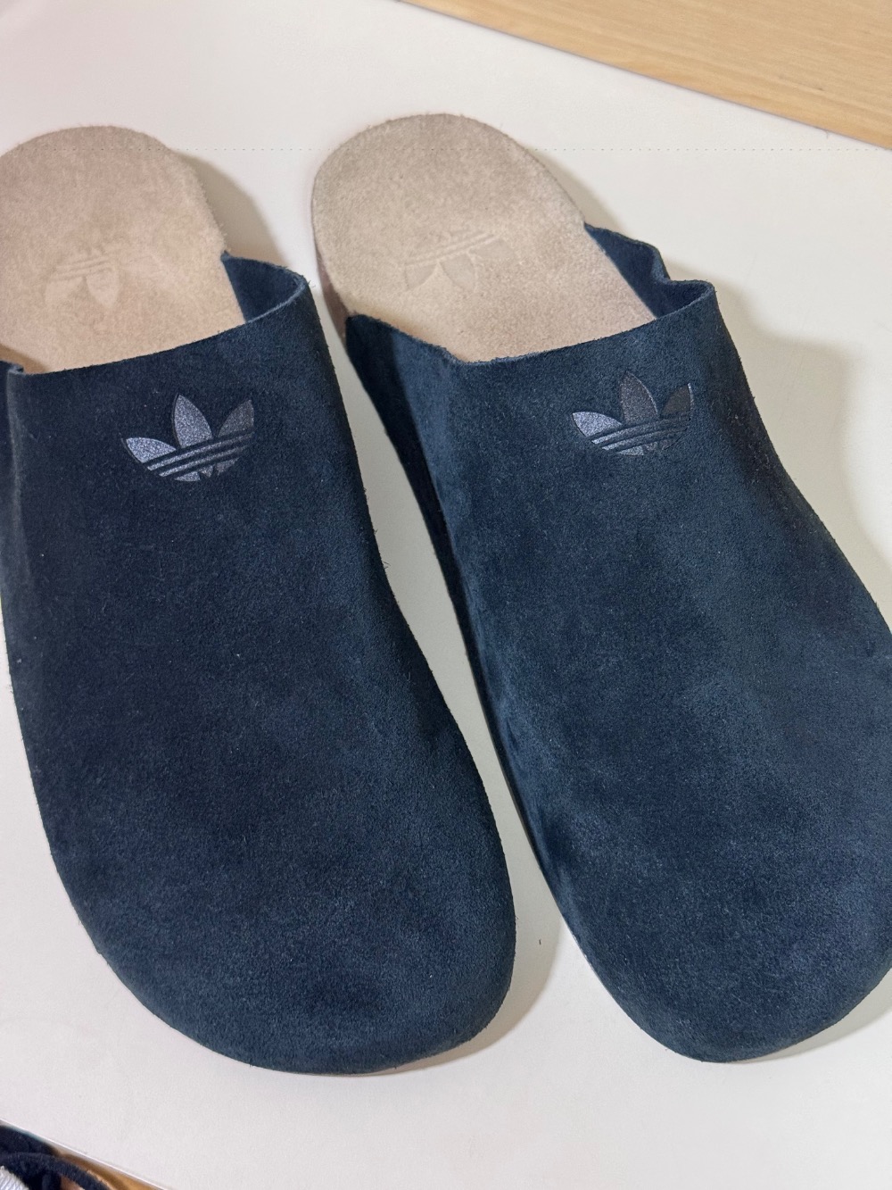 adidas Adimule Core Black Gum — 49, Novo