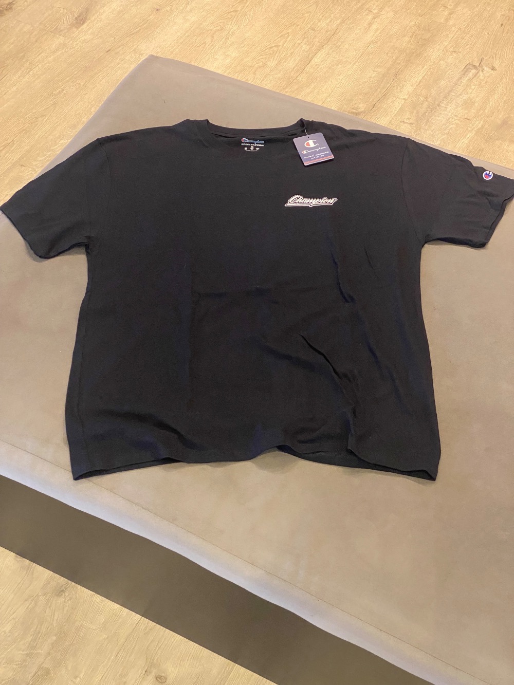 Camiseta Champion logo CH Italic Black