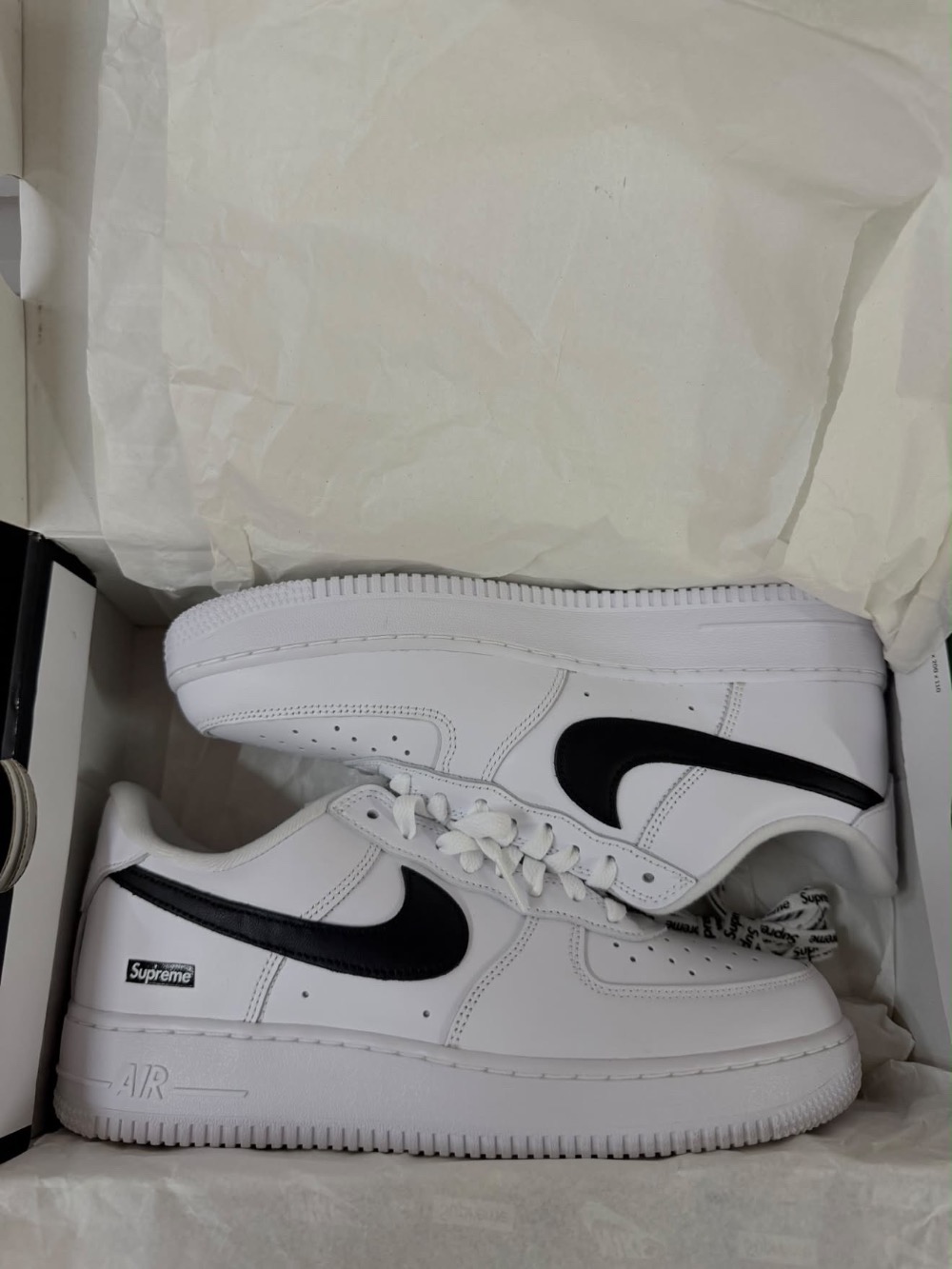 Supreme x Nike Air Force 1 Low White FW25-W4