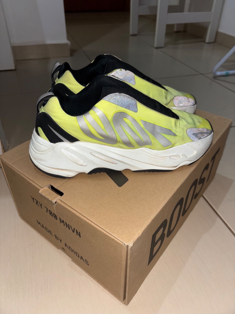 Yeezy Boost 700 MNVN Laceless Phosphor