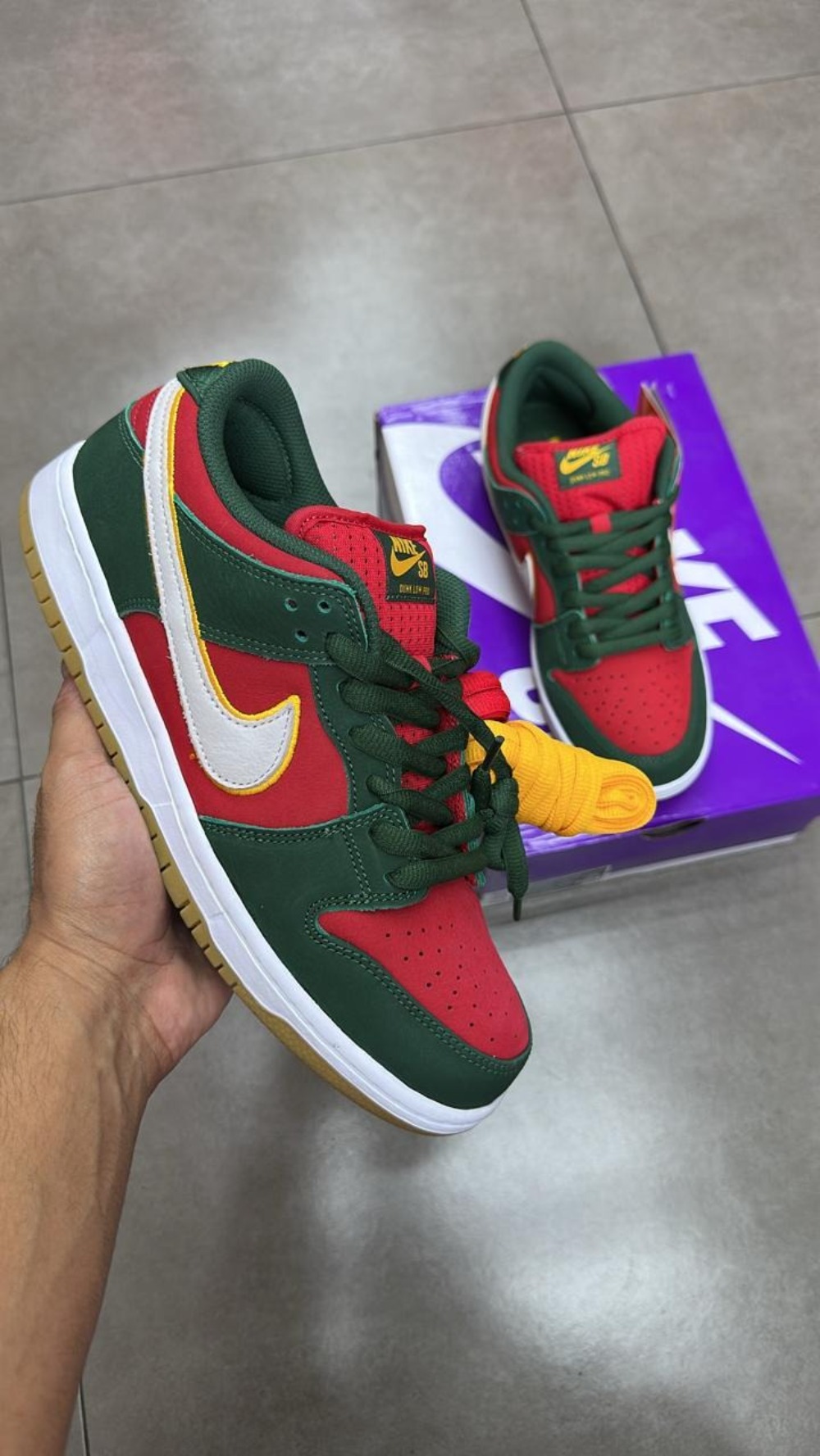 Nike SB Dunk Low Pro PRM Seattle Supersonics