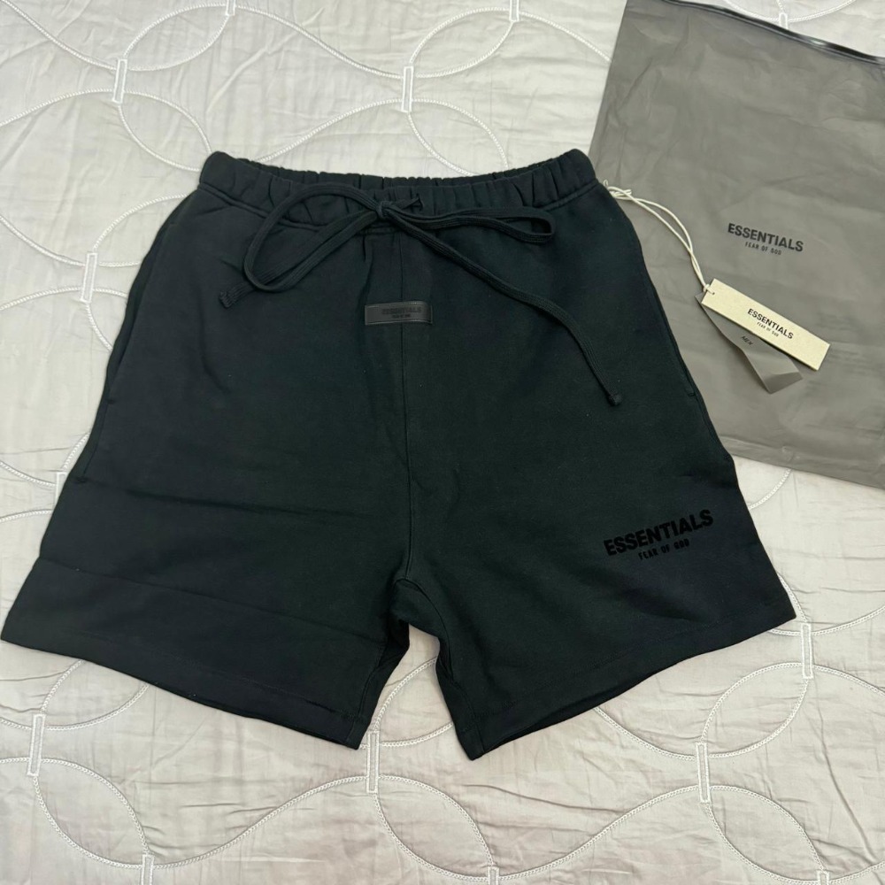 Bermuda Fear of God Essentials Sweatshorts Stretch Limo