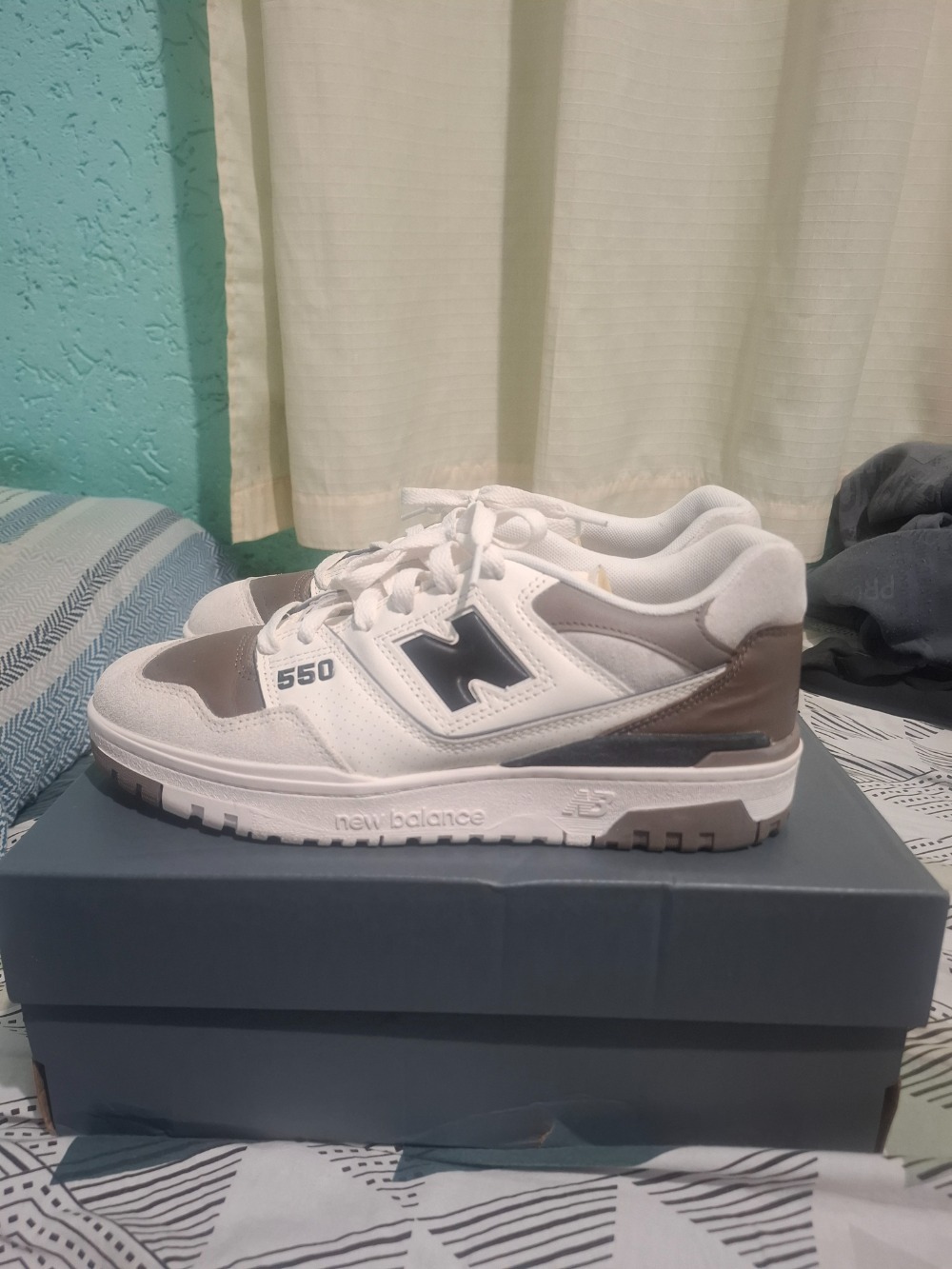 New Balance 550 Sea Salt Macadamia Nut Brown