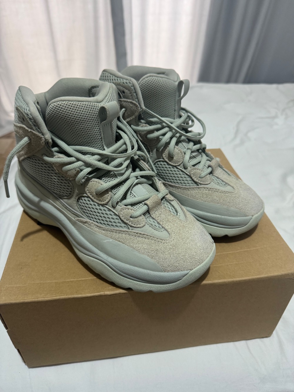Yeezy Desert Boot Salt