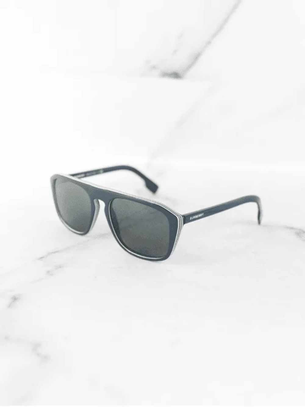 Óculos de Sol Burberry B4286 Icon Stripe Azul