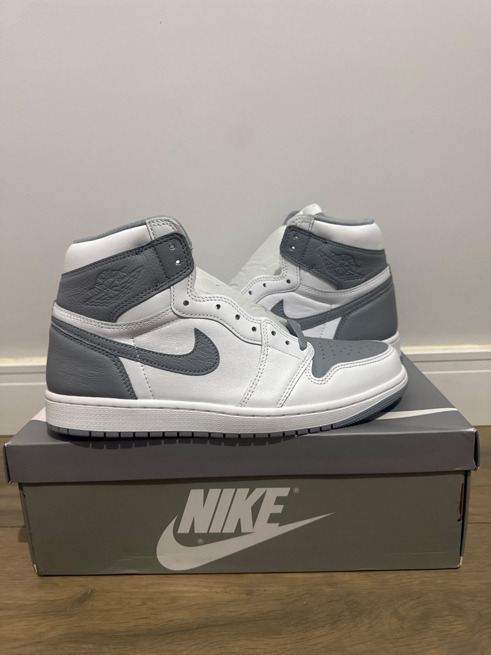 Air Jordan 1 High OG Stealth