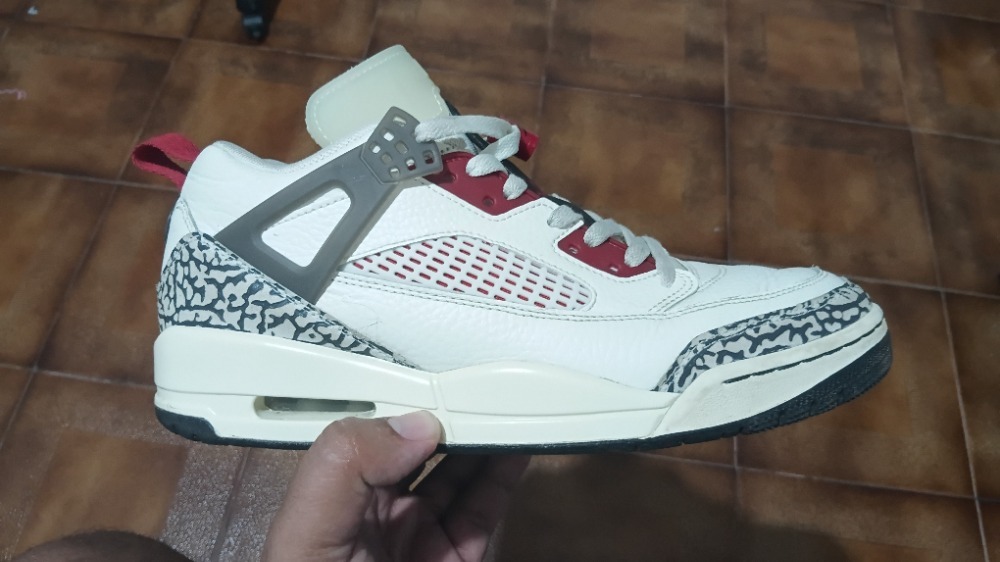 Air Jordan Spizike Low Sail Anthracite Coconut Milk Varsity Red
