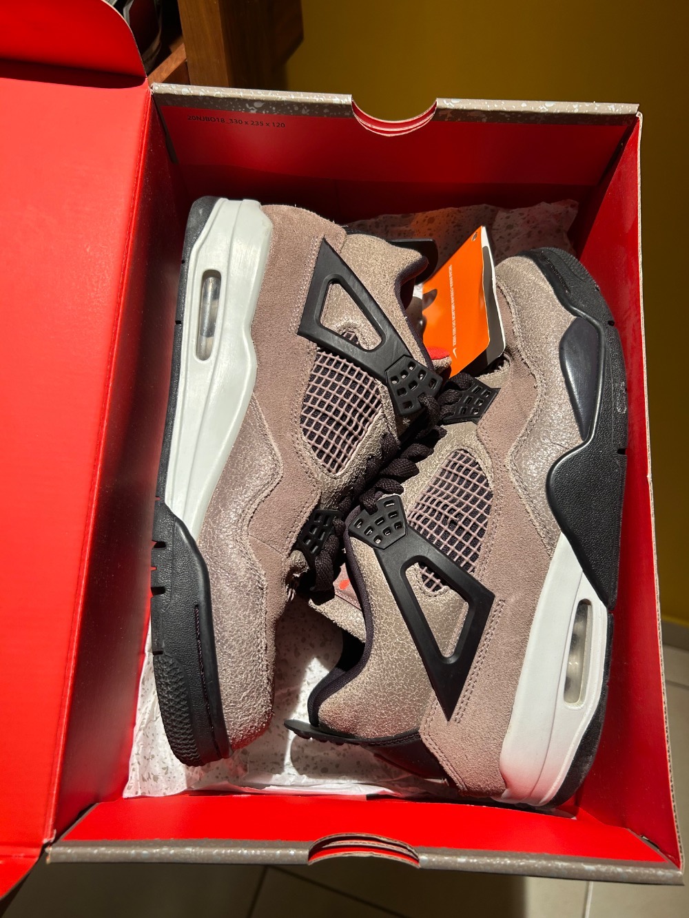 Air Jordan 4 Taupe Haze