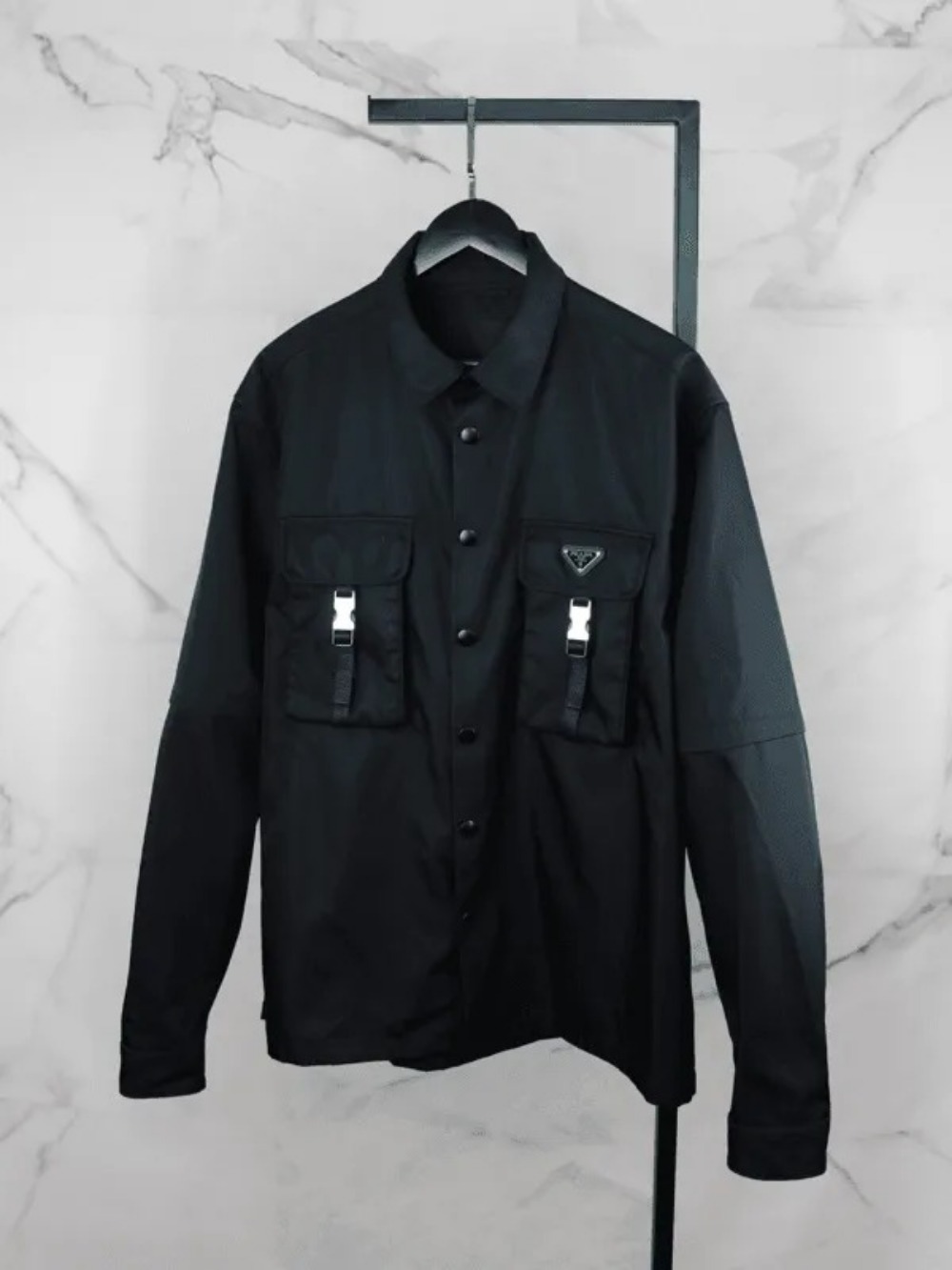 Jaqueta Prada Re-Nylon Triangle Logo Preta