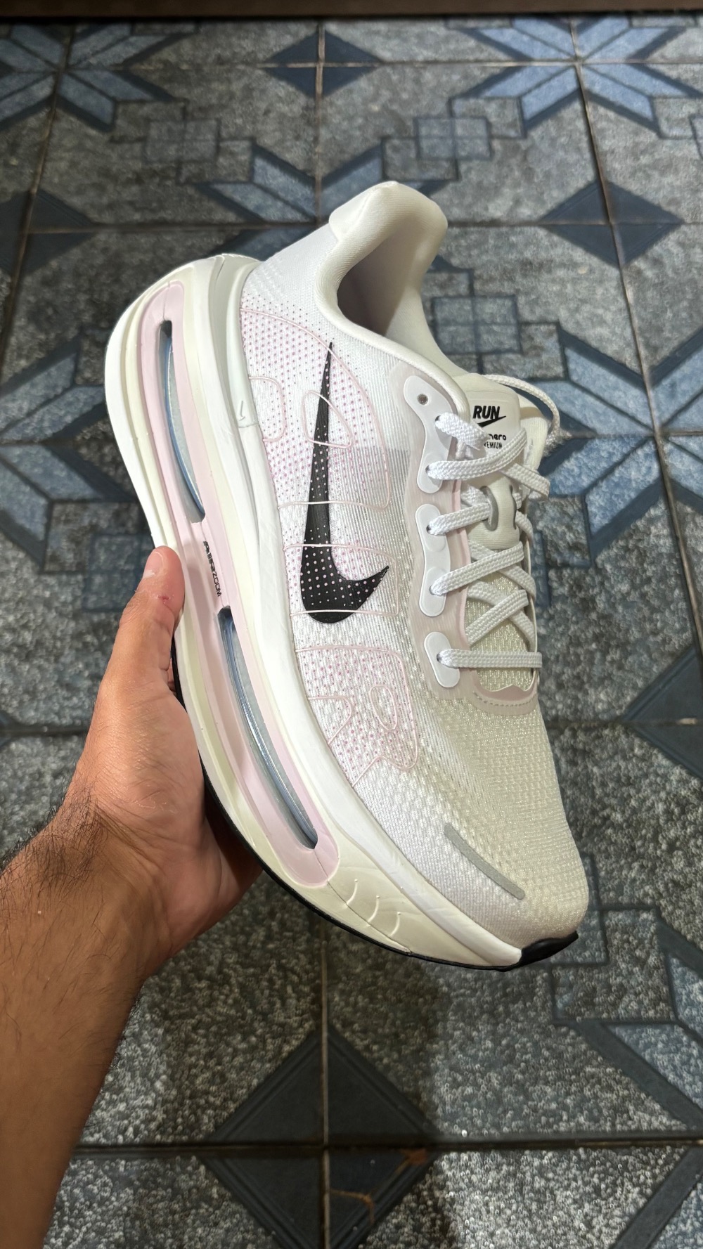 Nike Vomero Premium White Light Lilac Feminino — 40.5, Novo