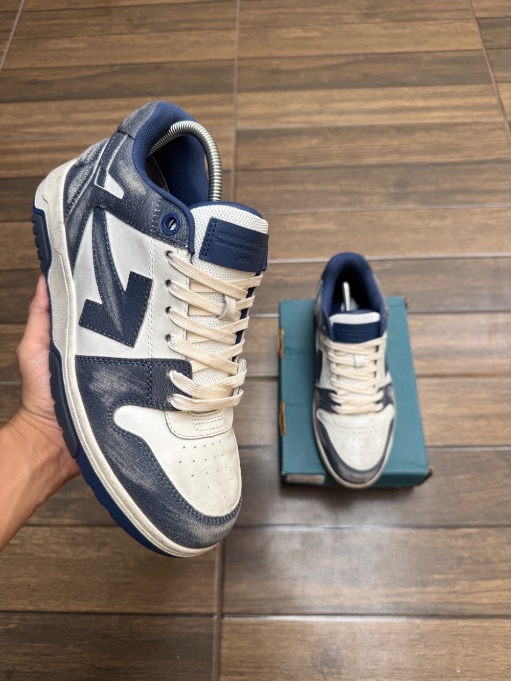 Off-White Out Office Low Destroyed Leather