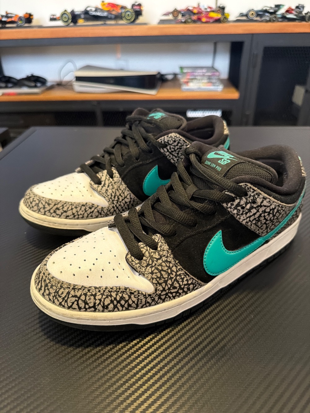 Nike SB Dunk Low Elephant