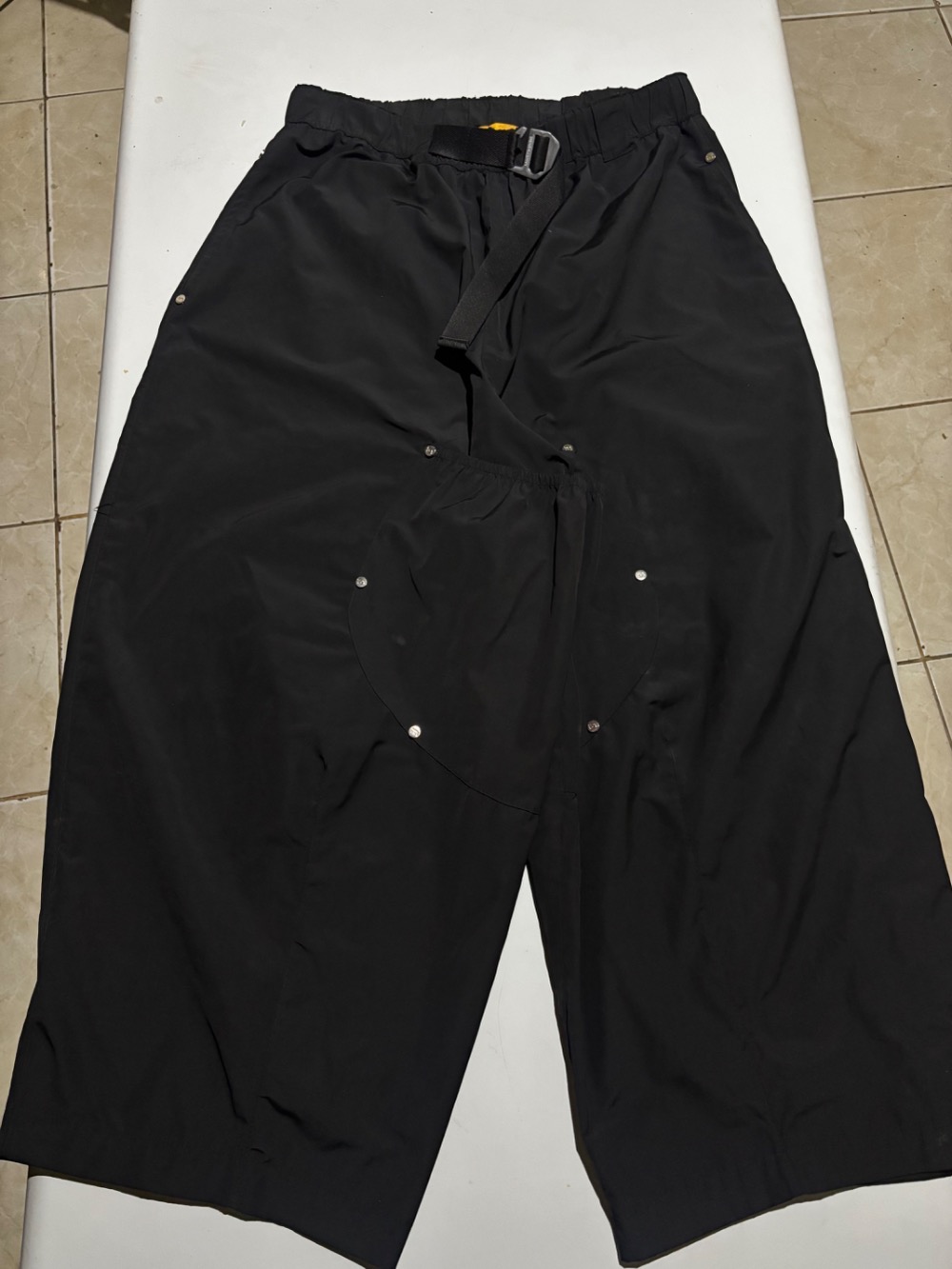 Calça Mad Enlatados Balão Preta
